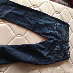 Very nice blue jeans never worn !